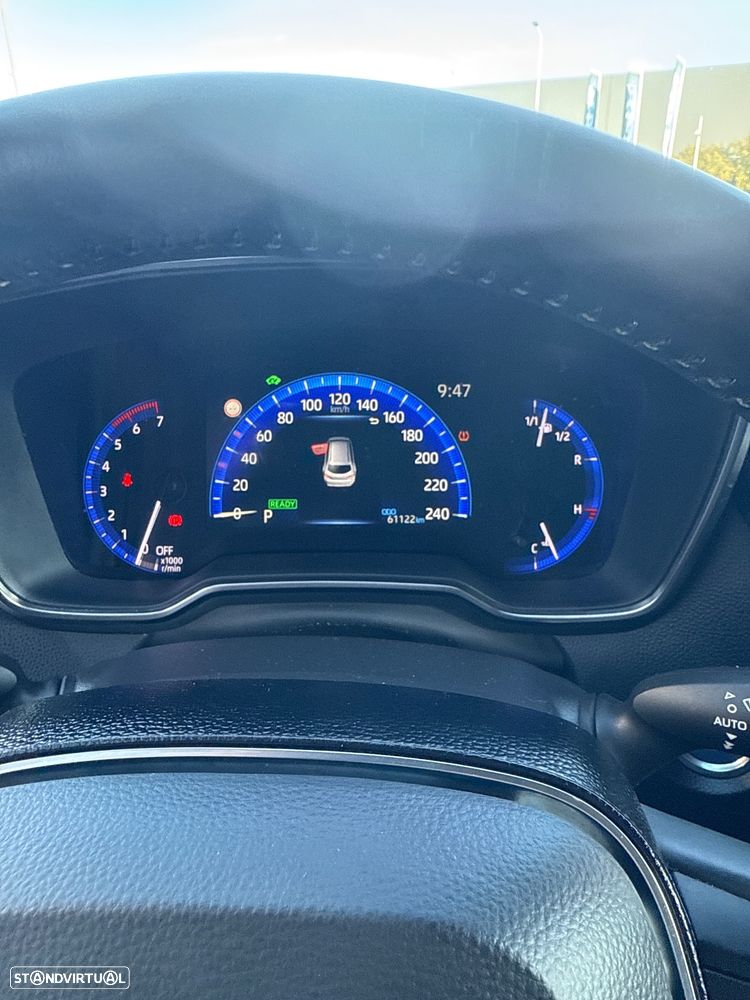 Toyota Corolla Touring Sports 1.8 Hybrid Comfort+P.Sport - 3