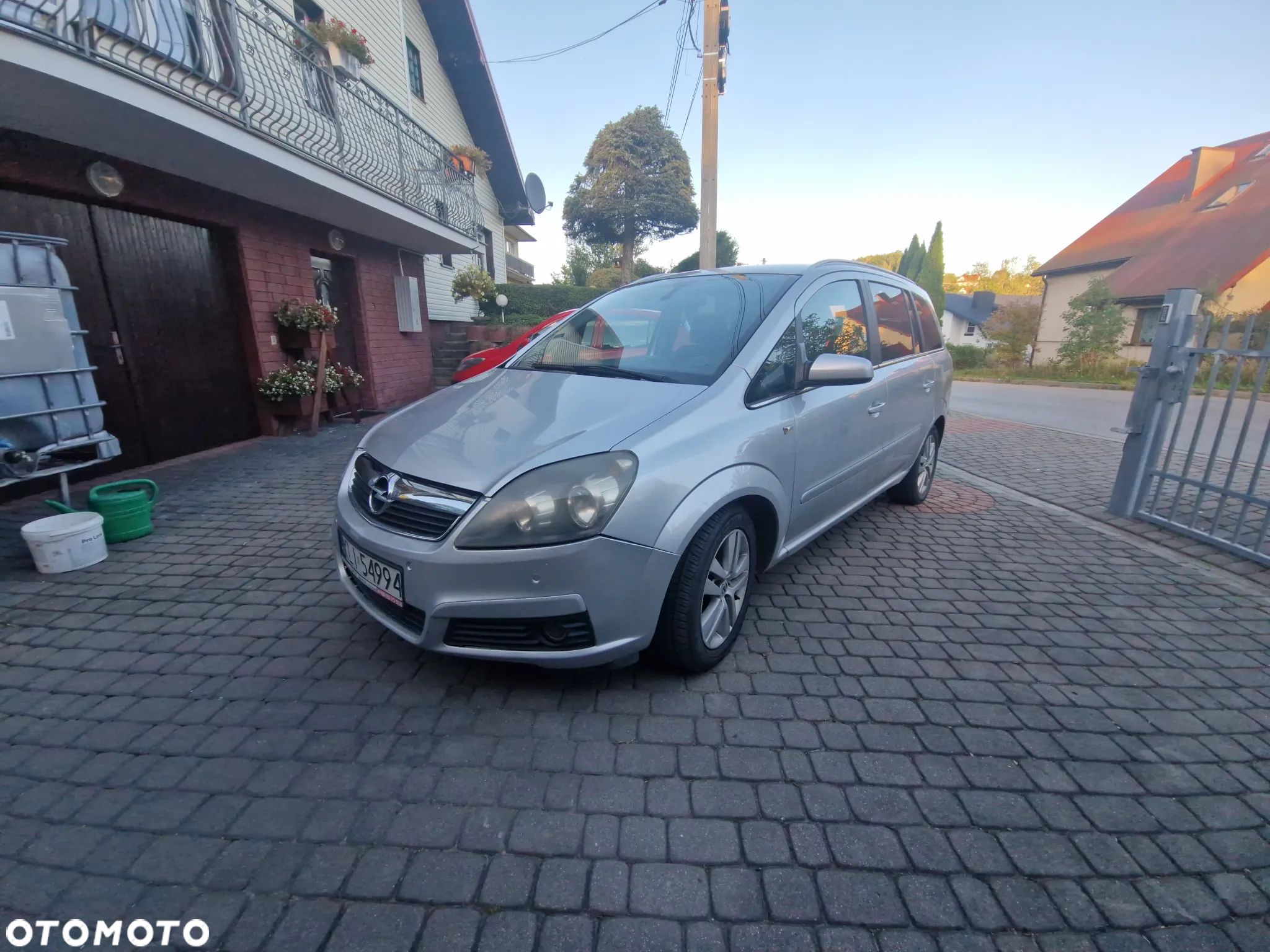 Opel Zafira 1.9 CDTI Elegance - 1