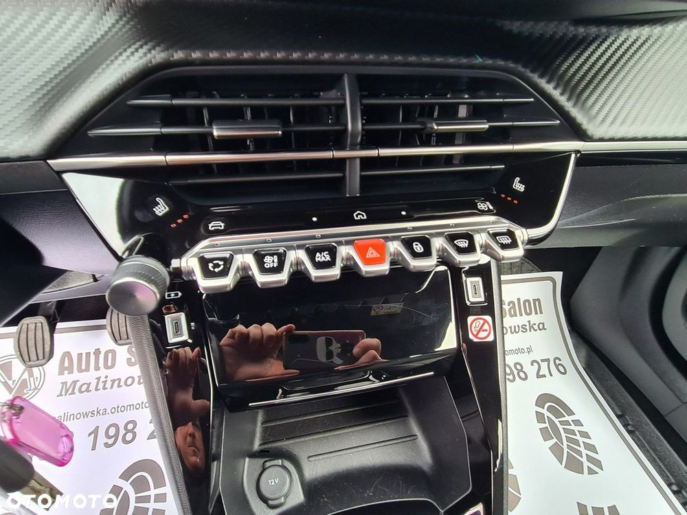 Peugeot 2008 PureTech 100 Allure S&S BVM6 - 17