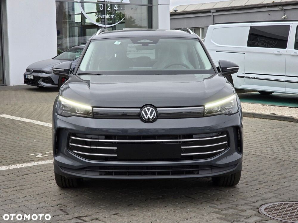 Volkswagen Tiguan 1.5 eTSI Elegance DSG - 4