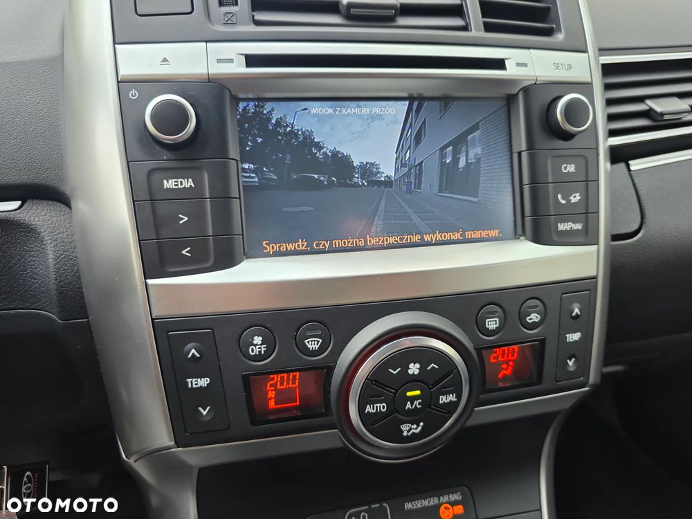 Toyota Verso - 33
