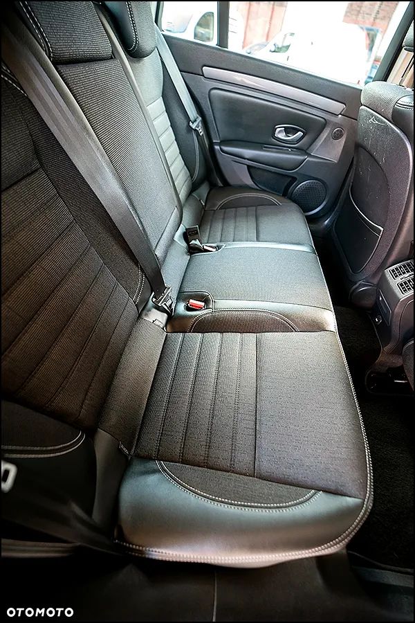 Renault Laguna - 36