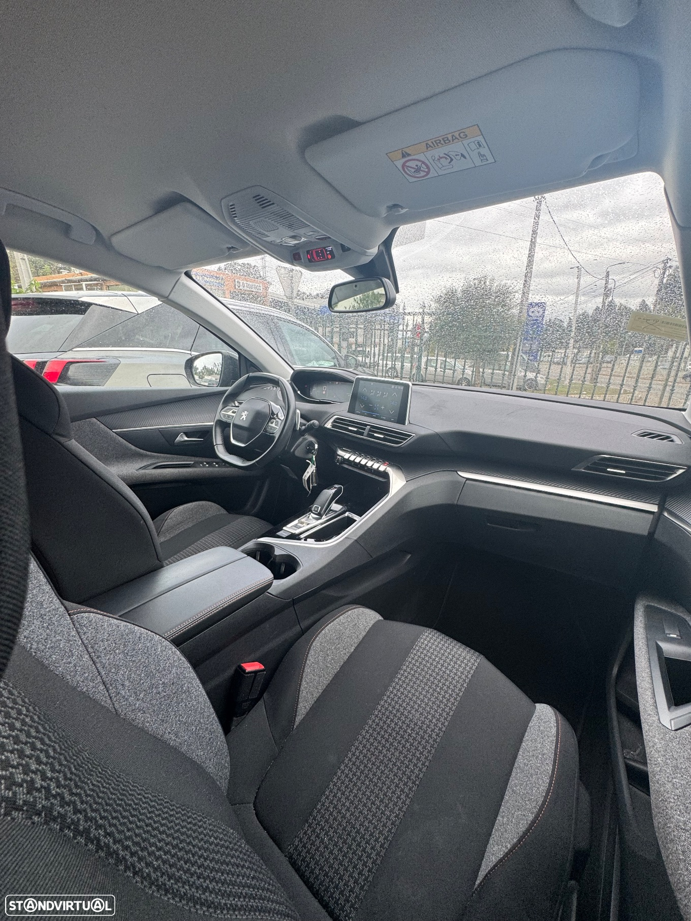 Peugeot 3008 1.2 PureTech Allure EAT8 - 8