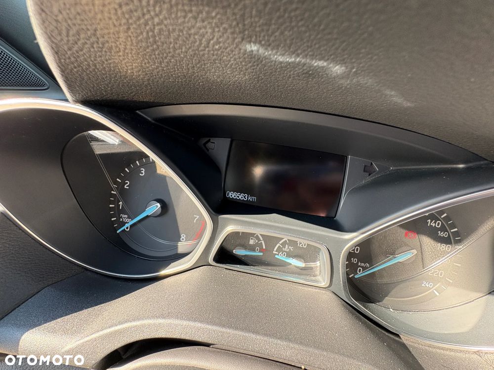 Ford Kuga 1.5 EcoBoost FWD ST-Line - 14