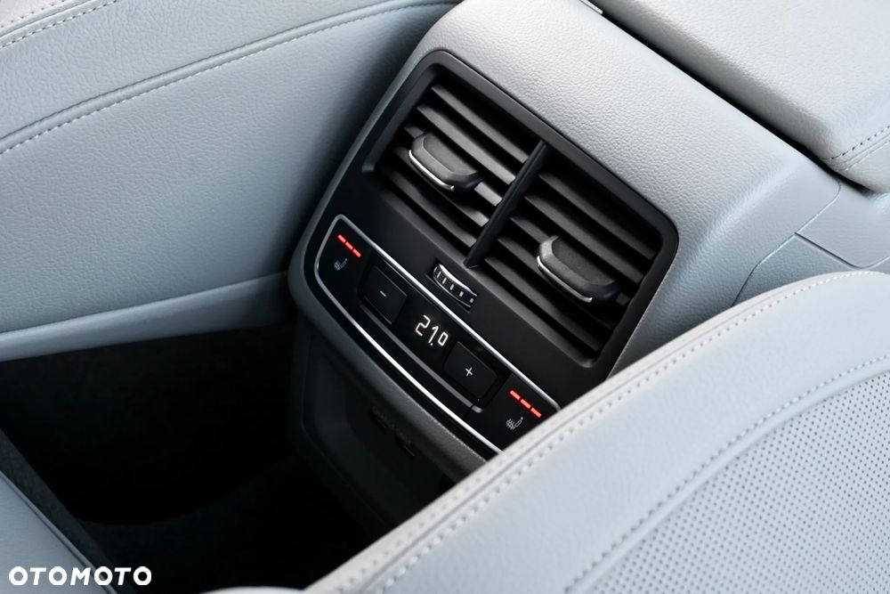 Audi A4 Avant 2.0 TDI ultra S tronic design - 26