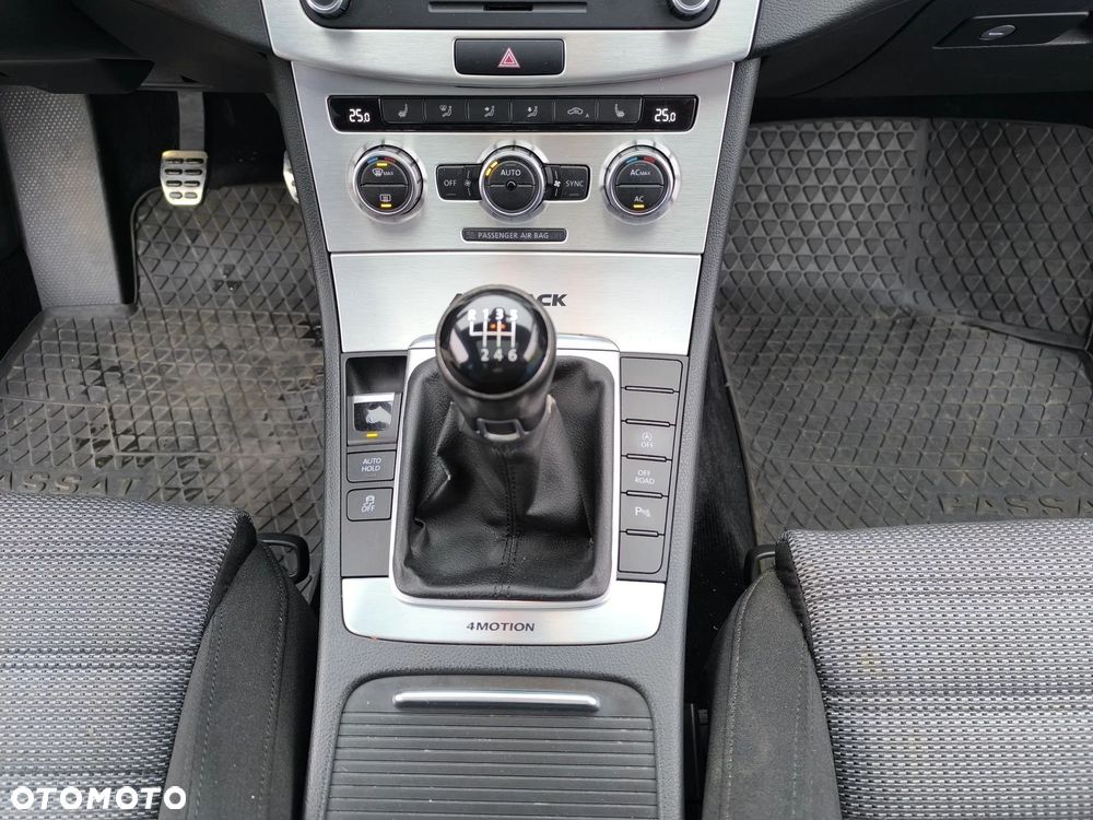 Volkswagen Passat Alltrack 2.0 TDI BlueMotion Technology - 14