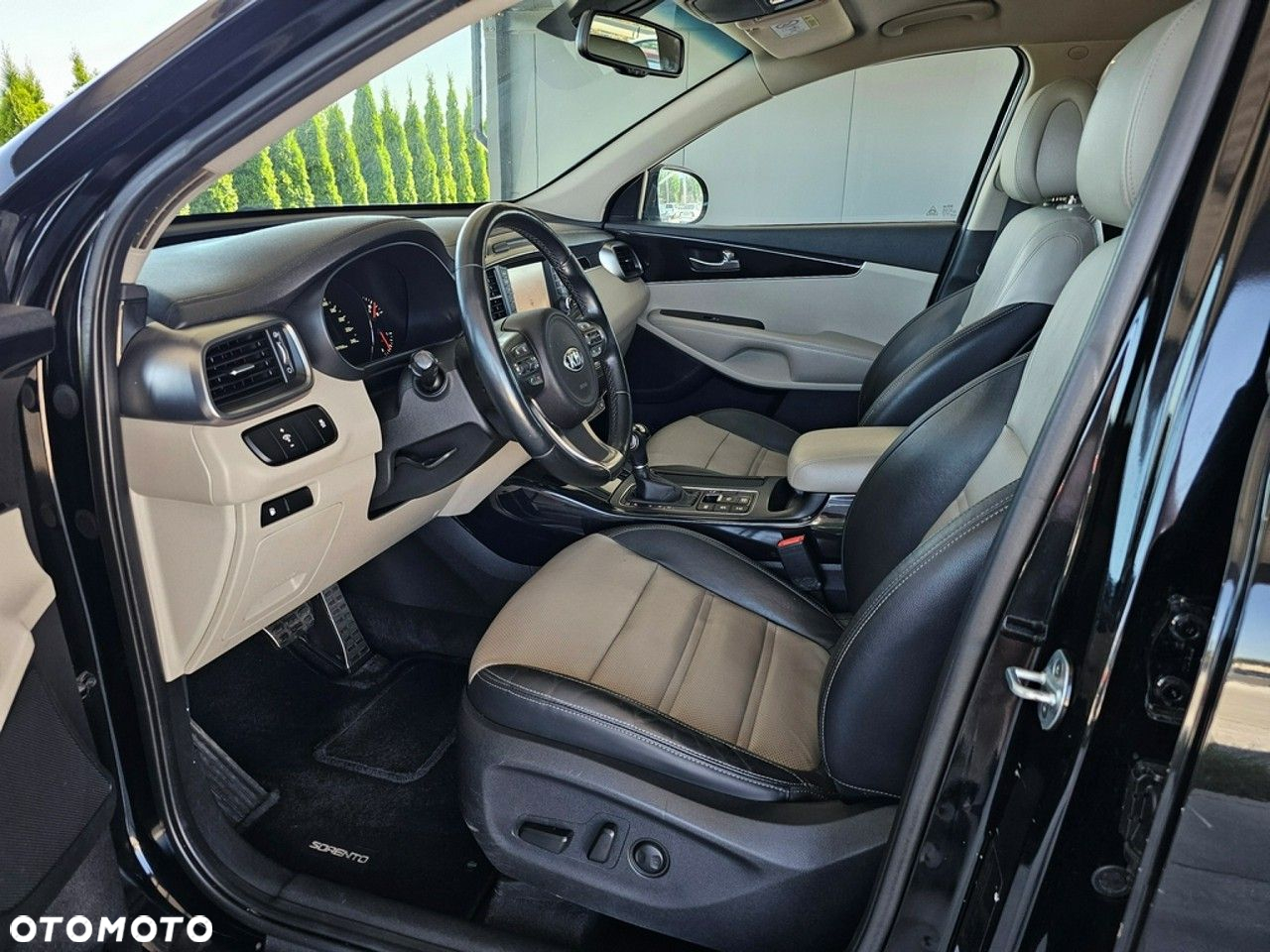 Kia Sorento - 15