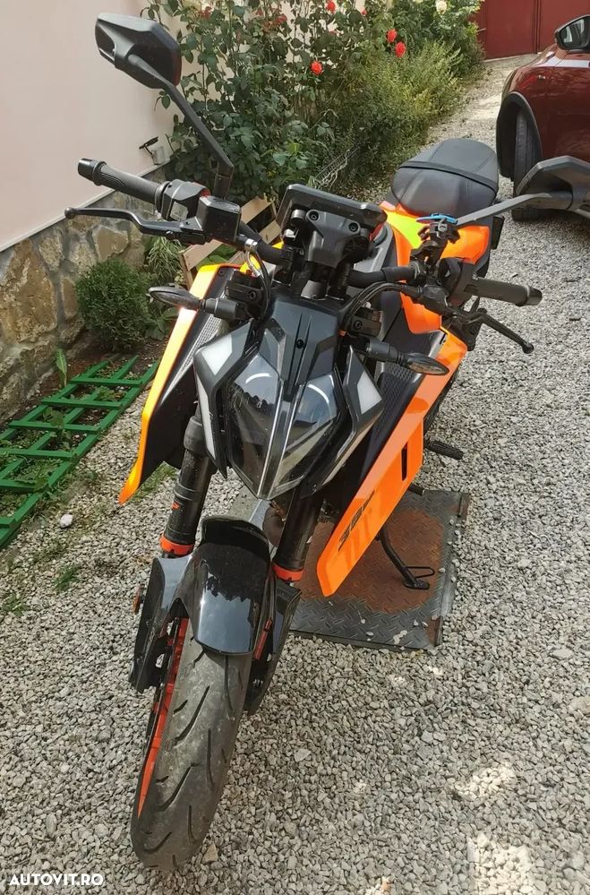 KTM 390 Duke - 4