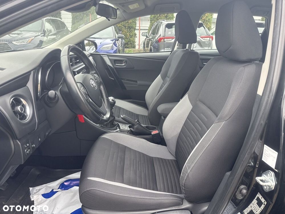 Toyota Auris 1.6 Premium Comfort - 18