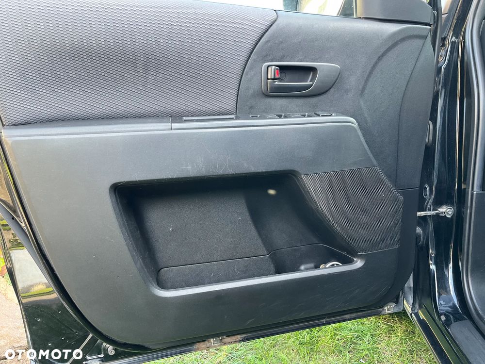 Mazda 5 - 12