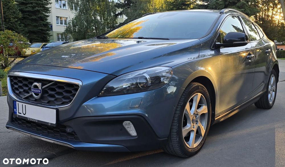 Volvo V40 Cross Country - 5
