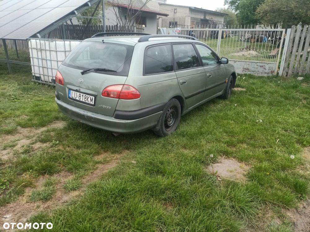 Toyota Avensis - 3