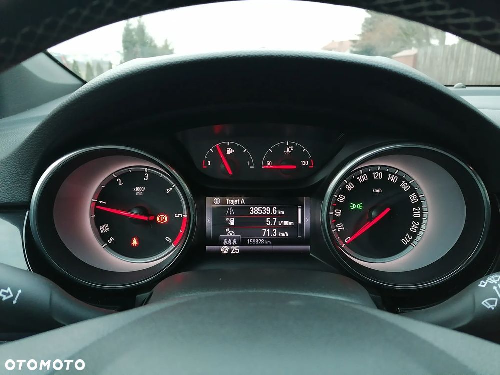 Opel Astra 1.6 D (CDTI) Start/Stop Dynamic - 17