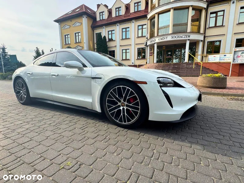 Porsche Taycan - 5