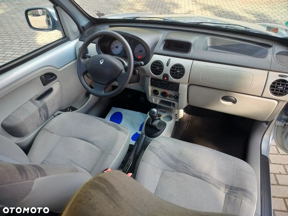 Renault Kangoo 1.6 16V Privilege - 17