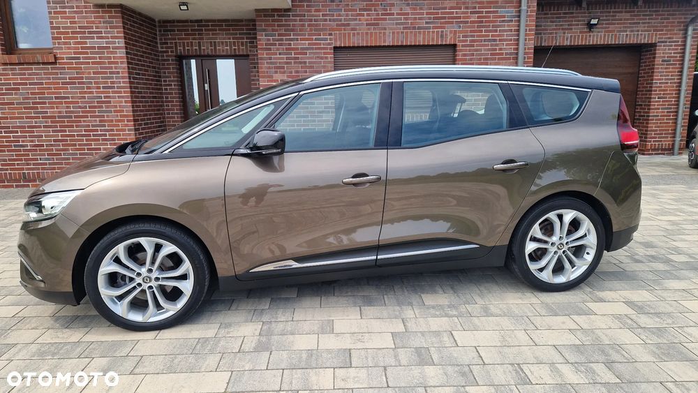 Renault Grand Scenic - 1