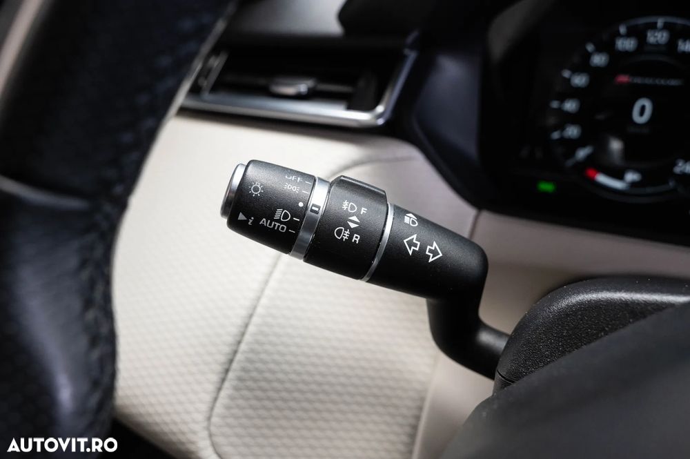 Land Rover Range Rover Velar 2.0 R-Dynamic - 23