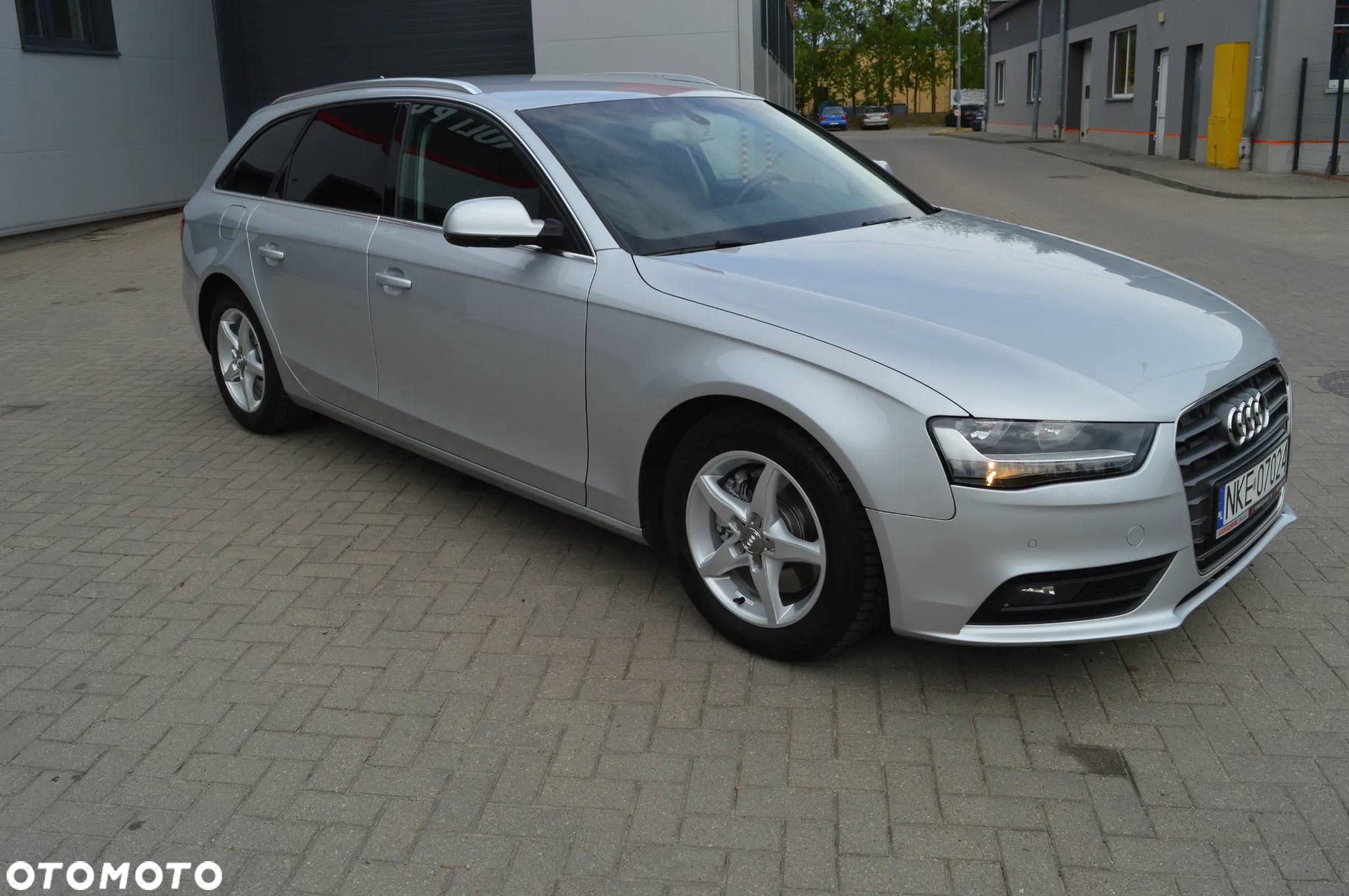 Audi A4 Avant 2.0 TDI 120g DPF Attraction - 10