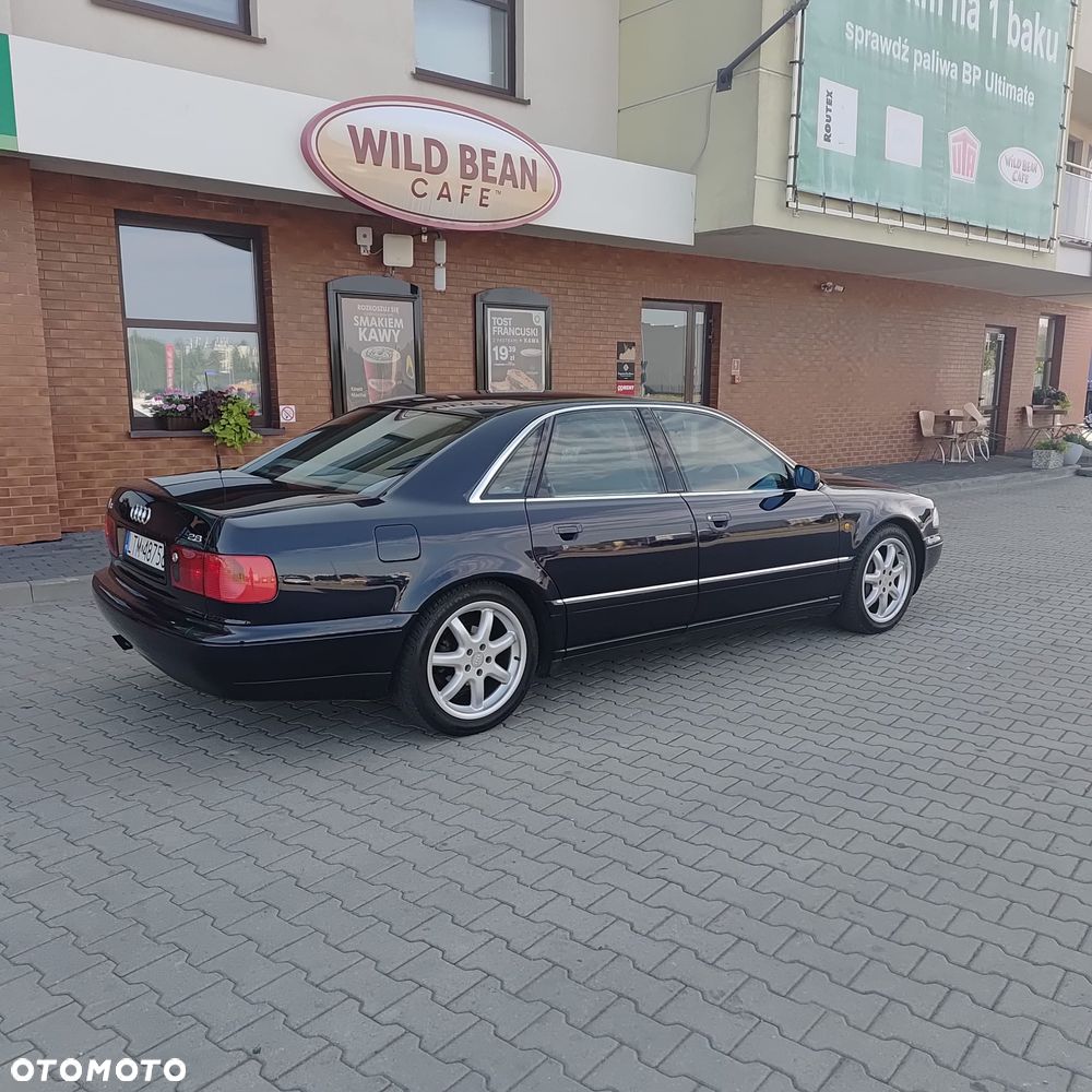 Audi A8 - 2