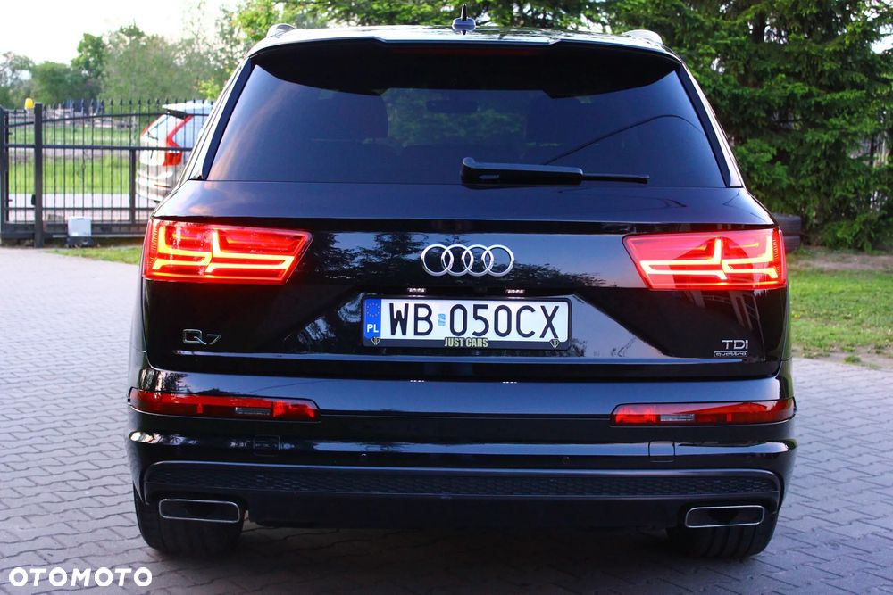 Audi Q7 - 17