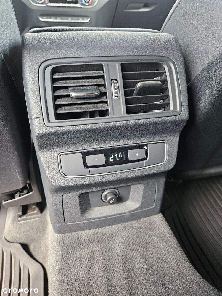 Audi Q5 Sportback - 30