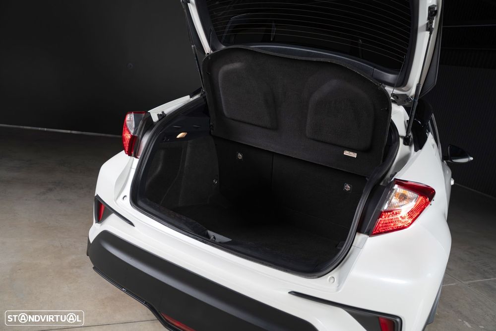 Toyota C-HR 1.8 HSD Exclusive - 37