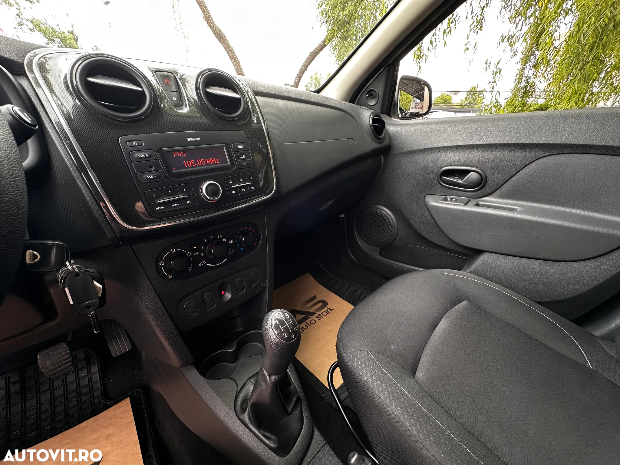 Dacia Logan 0.9 TCe Ambiance - 24