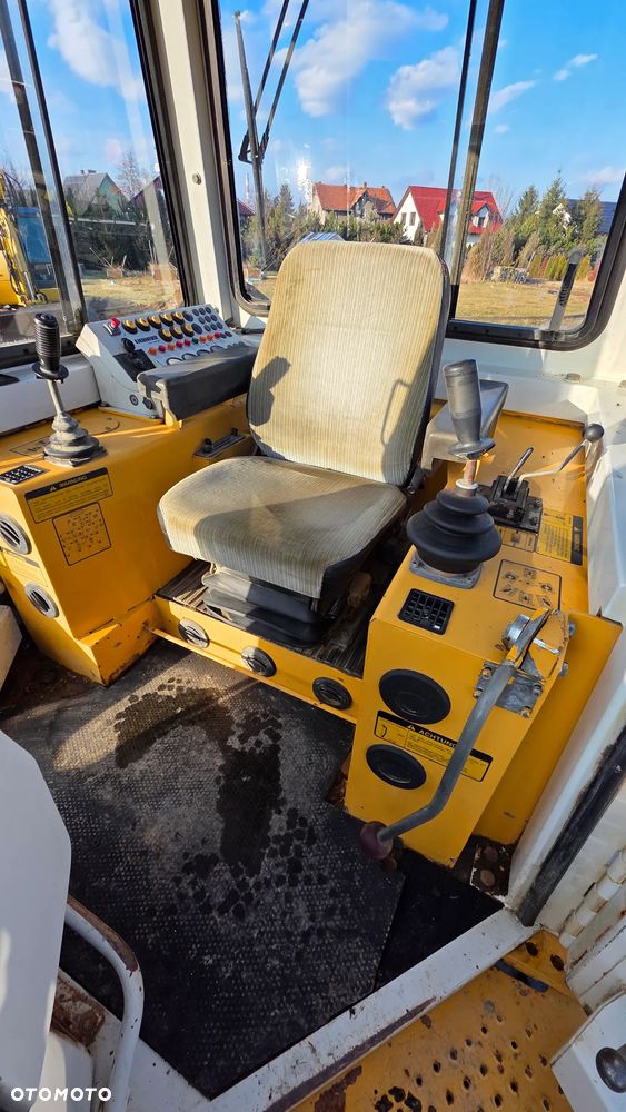 Liebherr PR 712 L - 12