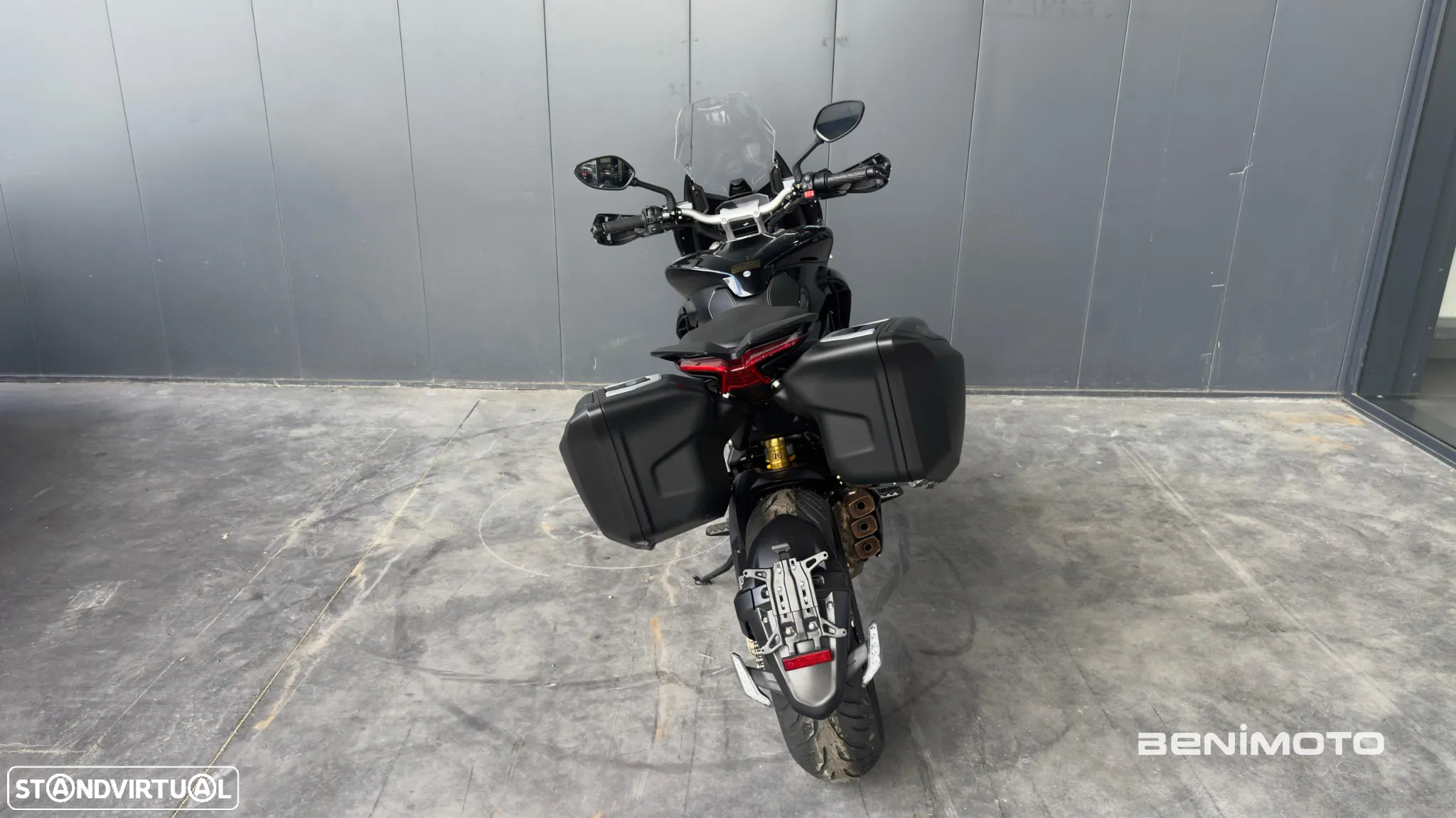 MV Agusta Turismo Veloce R - 7