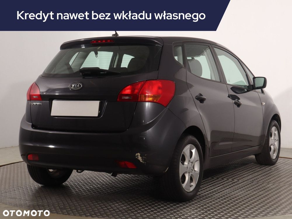 Kia Venga - 7