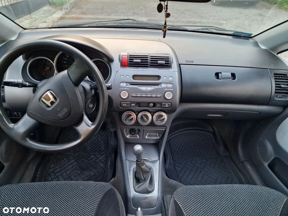 Honda City 1.4 Comfort - 16