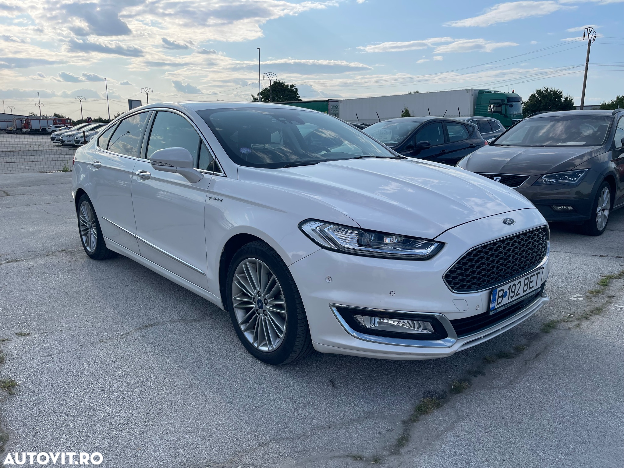 Ford Mondeo Vignale 2.0 Hybrid - 2