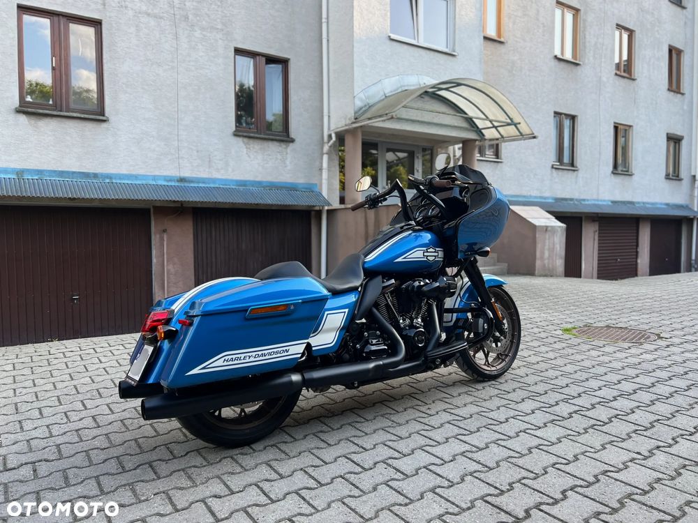 Harley-Davidson Touring Road Glide - 3