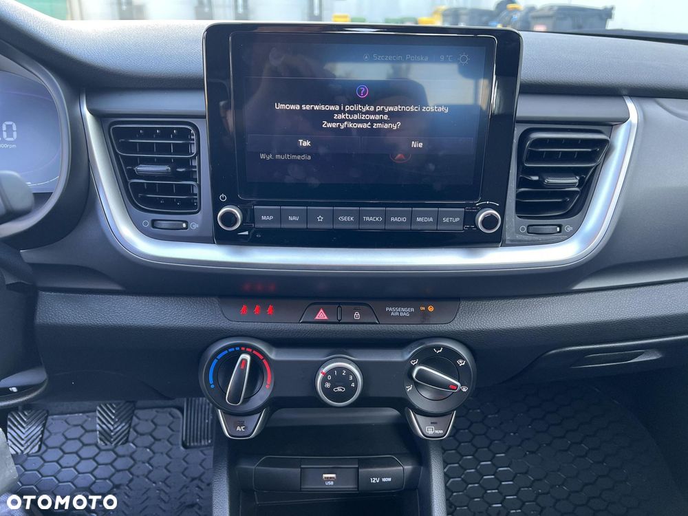 Kia Stonic - 12