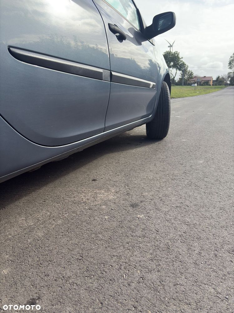 Renault Clio 1.2 16V Expression - 13