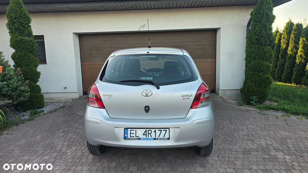 Toyota Yaris 1.0 Luna Start - 8