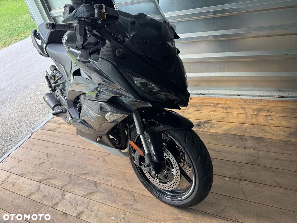 Kawasaki Ninja 1000 SX - 1