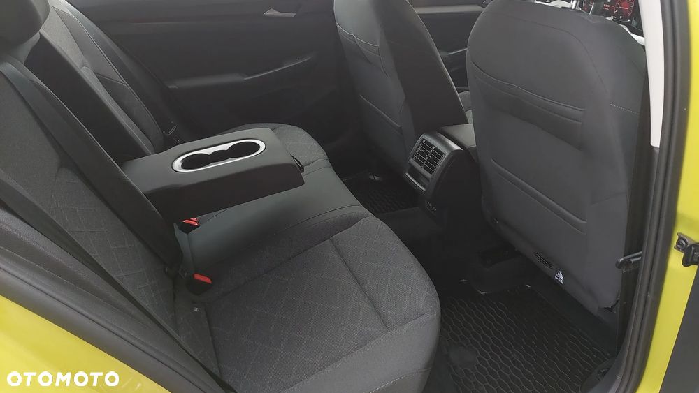 Volkswagen Golf VIII 1.5 TSI EVO Life - 24