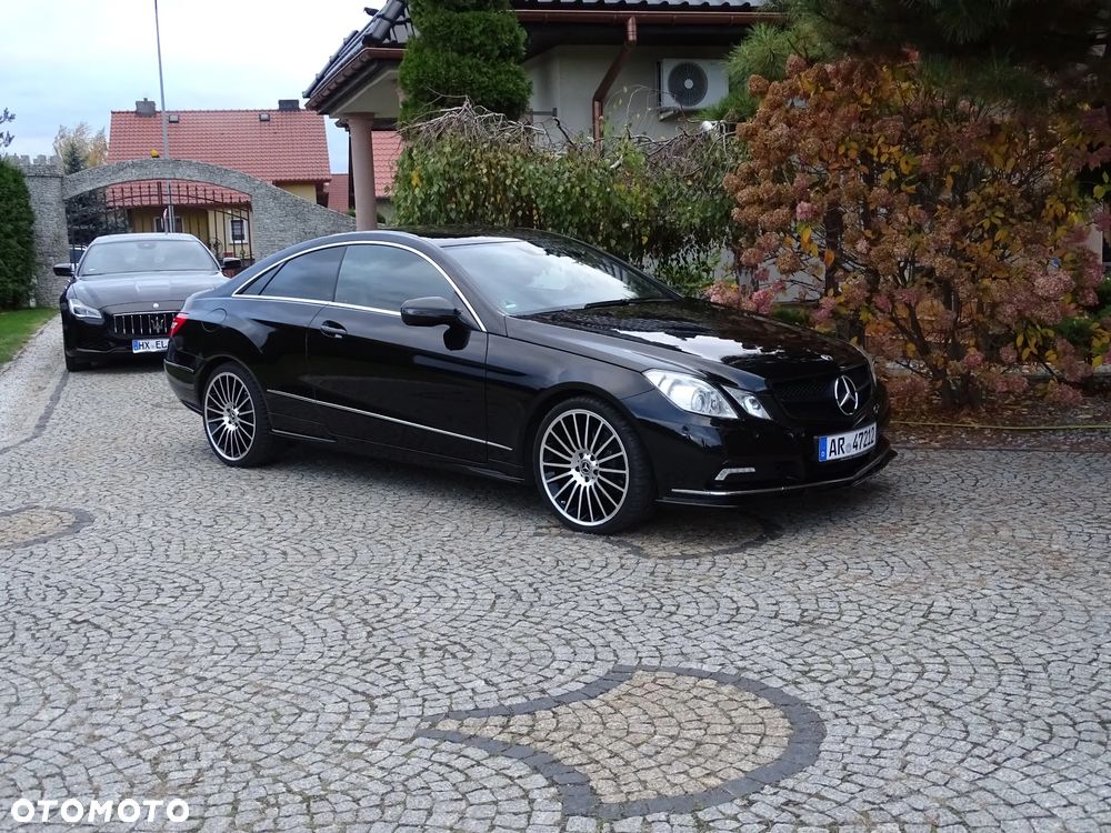 Mercedes-Benz E-Class 2010 photo 4