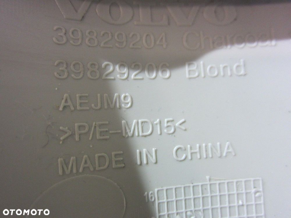 VOLVO XC60 II XC 60 OBUDOWA OSŁONA KOLUMNY KIEROWNICZEJ 39829206 39829203 - 7