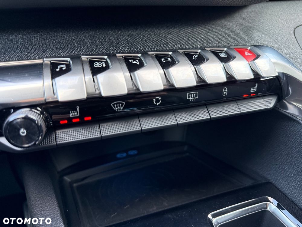 Peugeot 5008 BlueHDI 130 EAT8 Allure Business-Paket - 17