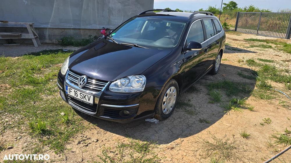 Volkswagen Golf - 1