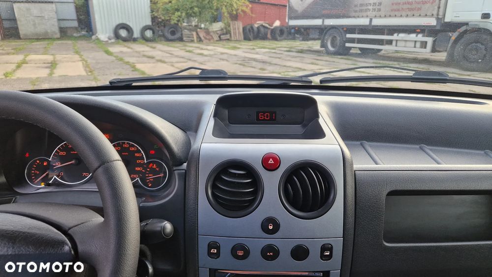 Citroën Berlingo - 16