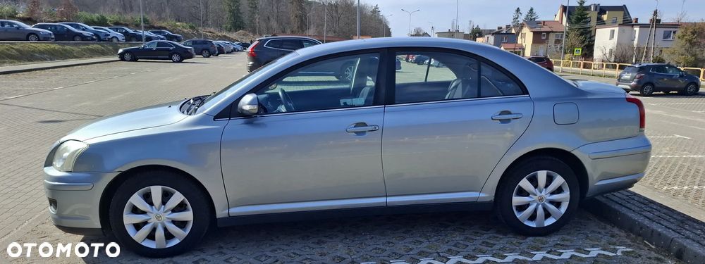 Toyota Avensis 2.0 D-4D Luna - 5