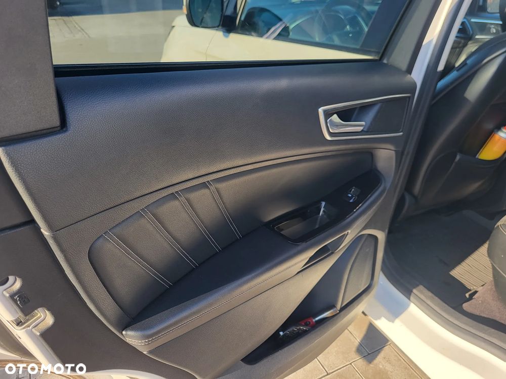 Ford Edge 2.0 TDCi Twin-Turbo 4WD ST-Line - 16