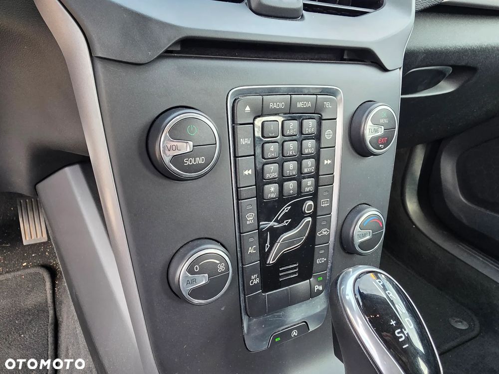 Volvo V40 D2 Geartronic Linje Svart - 25