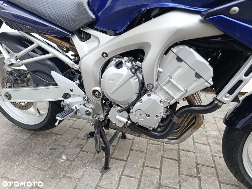 Yamaha FZ6 - 26