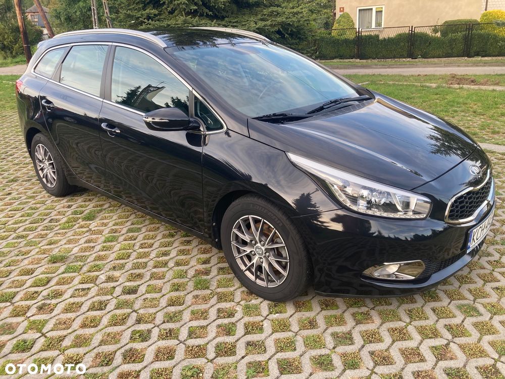 Kia Ceed - 4