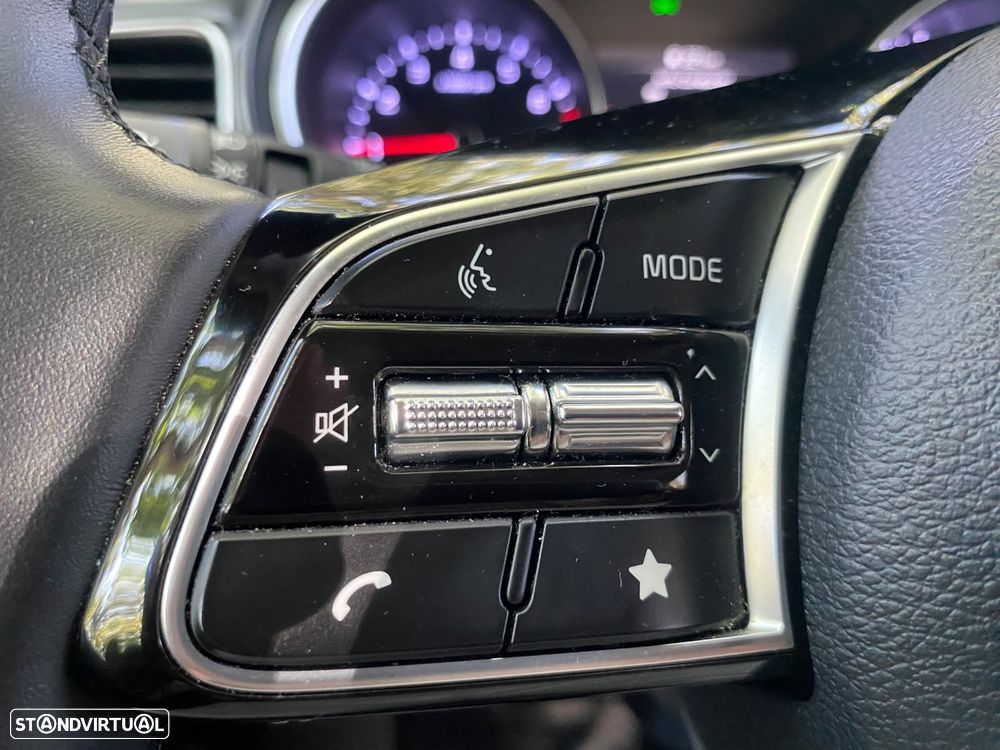 Kia XCeed 1.0 T-GDI Dynamic — fotografia 10