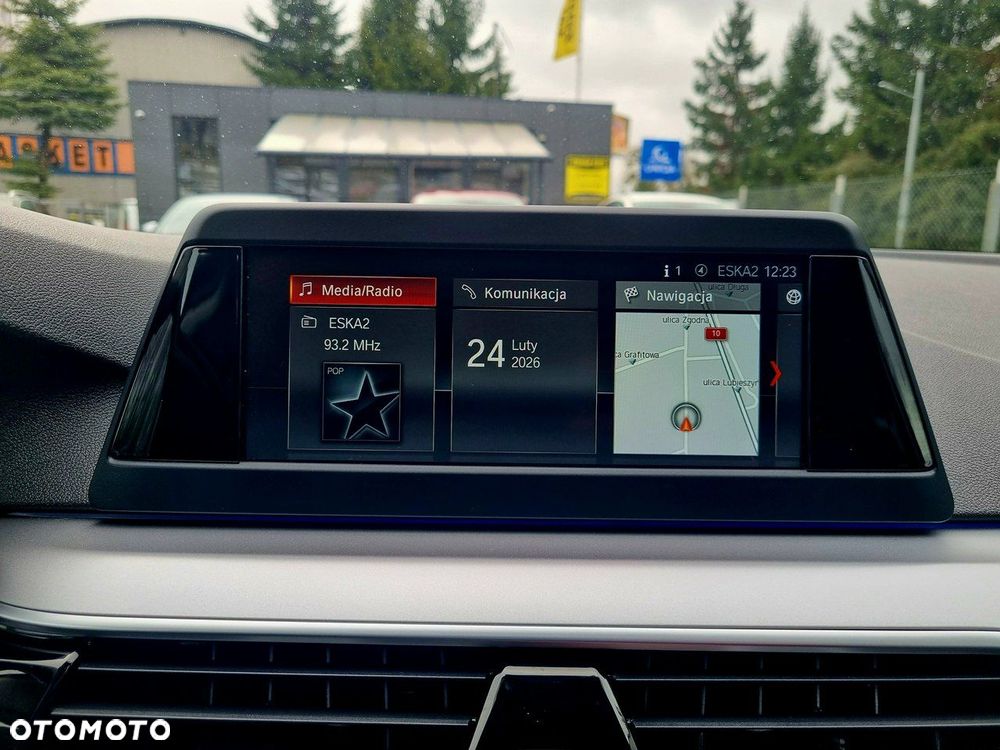 BMW Seria 5 520d Sport Line - 25